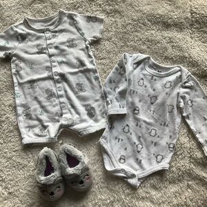 Cozy Gray Animal Print Kids Bodysuit Set